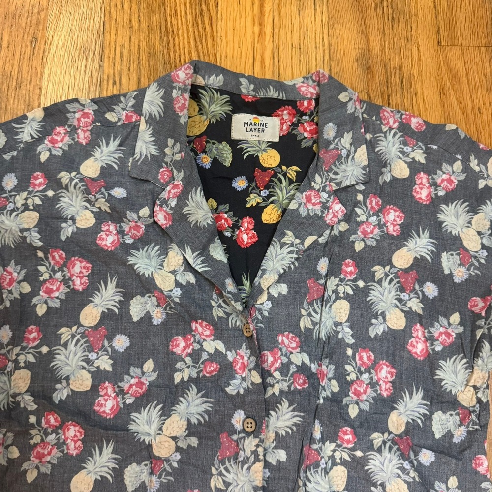 Marine Layer Womens Small Gray Pineapple Floral Short Sleeve Button Down Camp